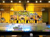 บุฟเฟ่ต์ทะเลจัดเต็มจ่ายแค่สามใบแดง !!
