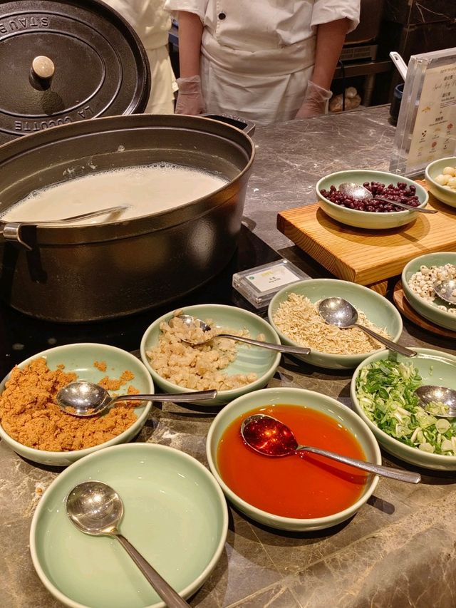 台北君悅酒店，凱菲屋Café早餐分享