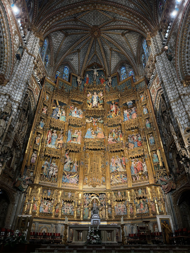Experience how the light of god shines on Earth in Toledo