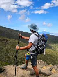 Skiing & Hiking in Uhuru Peak 🏔️