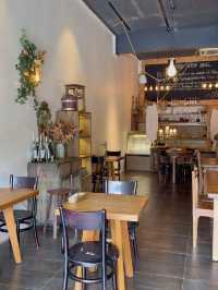 Chewy Bagel & Cottage Dreams: Chew Chew Bagel Cafe in Mount Austin JB