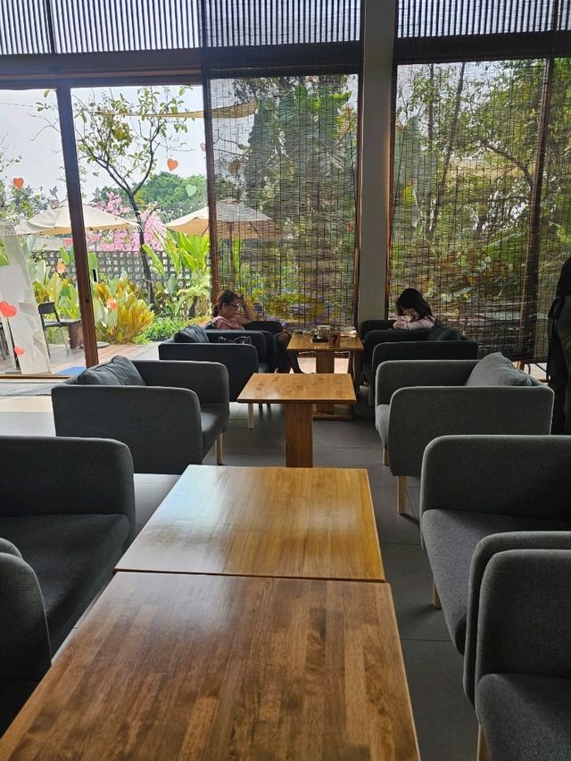 ฤดูกาล Ruedookarn Cafe & Cuisine