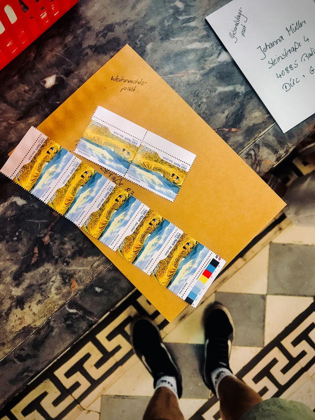 寄出濃濃越南風情！ 🇻🇳💌 📮 歷史與現代的完美結合！🏛️