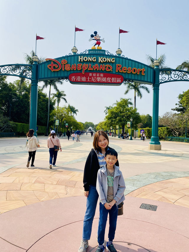 A Magical Stay at Hong Kong Disneyland Resort ✨🏰
