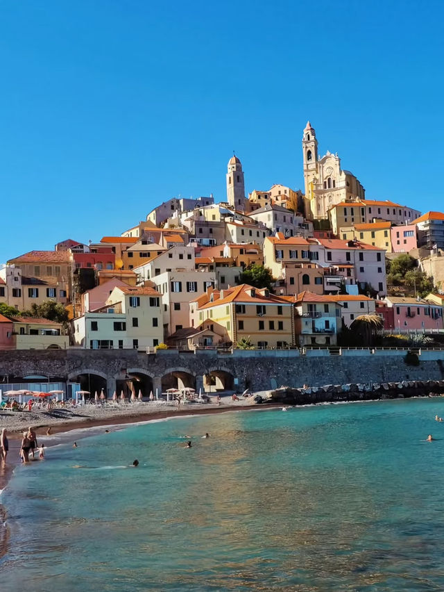 🇮🇹 千年の小さな町、夢のような美しさ – チェルヴォ (Cervo) 🌊