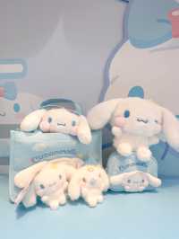 勁可愛玉桂狗😍Cinnamoroll ROLL OUT THE FUN 夢幻派對  嚟緊嘅復活節約定你嚟AIRSIDE狂玩特玩  ✨超吸睛5米高毛絨絨Cinnamoroll 及巨型波波池 ✨夢幻田徑