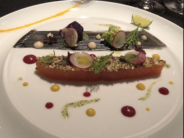 【ジョエル・ロブションで味わう極上の時間】 