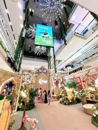 “Gilded Glow: Raya Radiance Meets Spring Luxe at TRX”