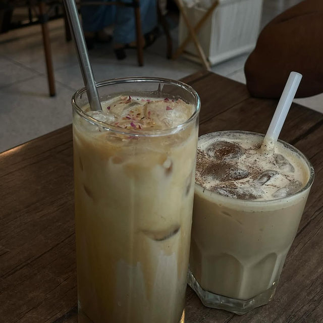 Charming Brews at Koffie Lane