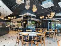 “M Roof Hotel Ipoh — Modern Urban Comfort Meets Stylish Simplicity”
