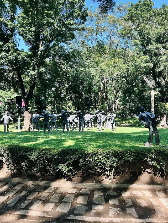 A Serene Tribute: Rizal Park