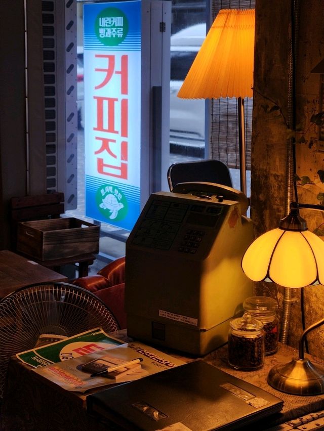 쥰내 아끼는 전포카페 공개합니다 근데 이미 핫플인 <사,여백,찻잔>