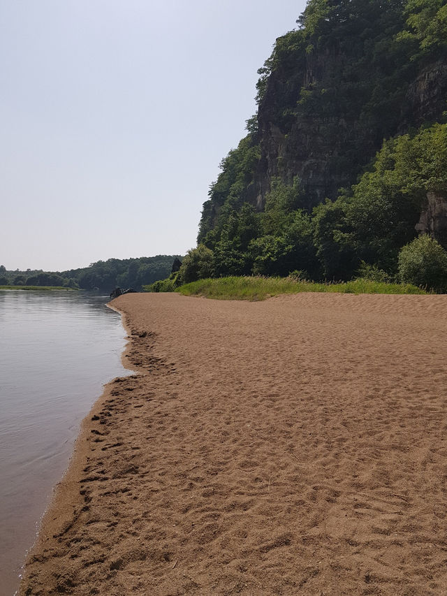🌊 “낙동강 절벽 아래 고요히 머문 시간 – 안동 옥연정사”