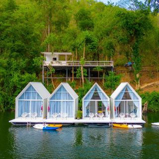 北碧府河畔漂流