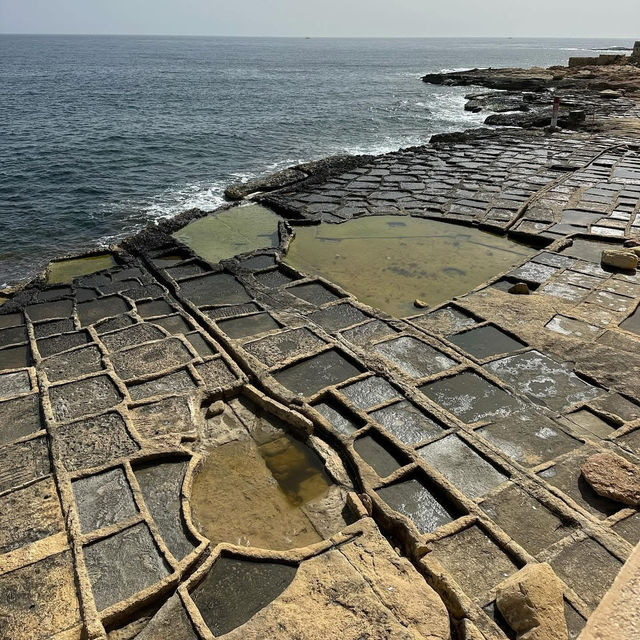 Żebbuġ Salt Pans Escape: Malta's Timeless Saline Landscapes⚪🌊  