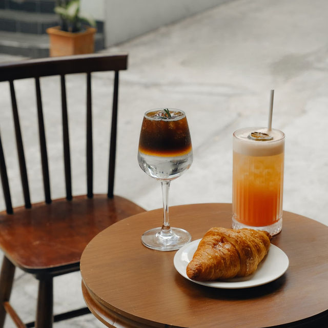 ThaiFien by 15.22 Cafe