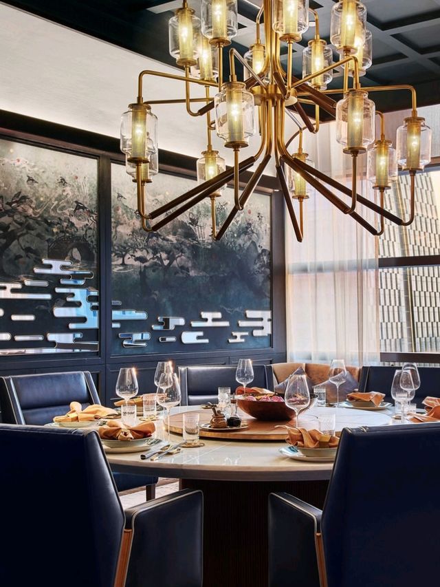 Whispers of Romance – A Stylish Escape at Rosewood Bangkok