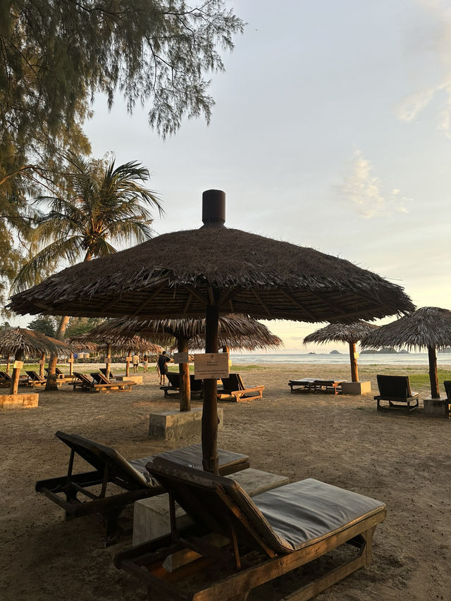 Vanilla Sky KohChang🏝️✨ บาร์ริมหาด
