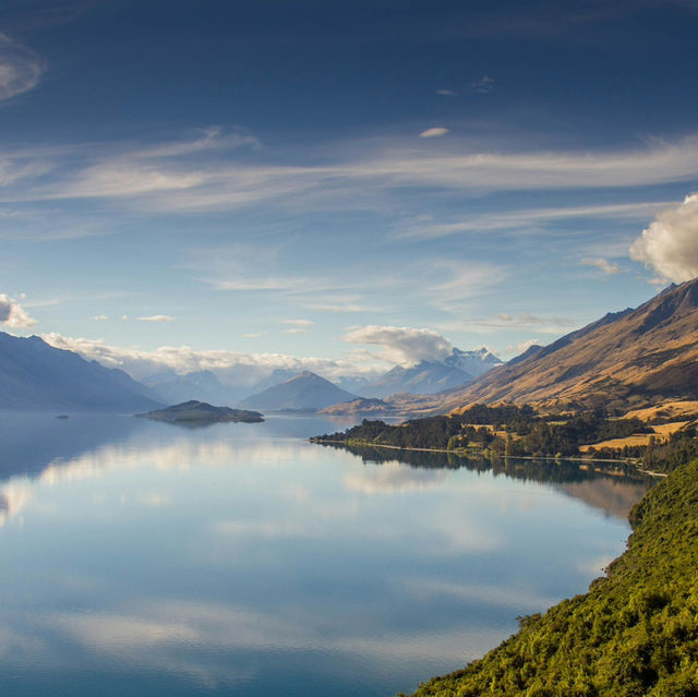 Spring in Queenstown: Lakes, Peaks & Adventure