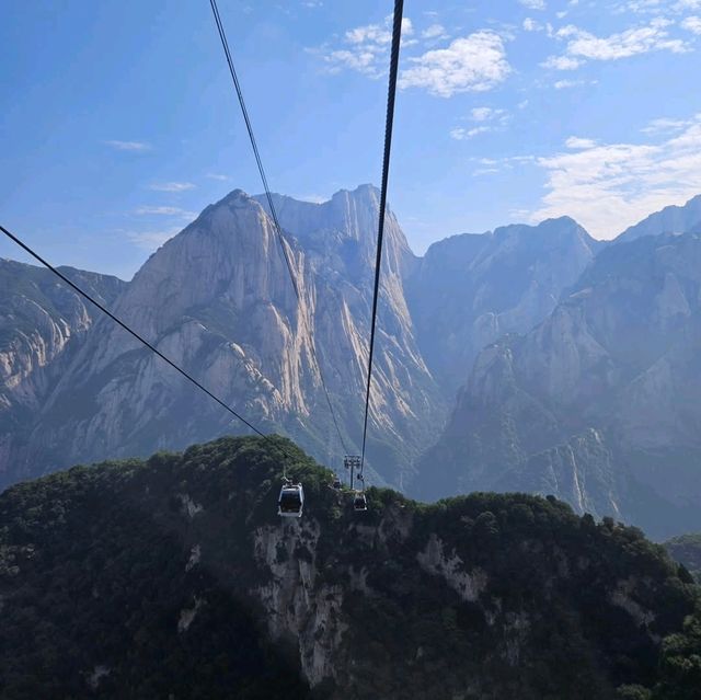 Spring Hikes & Jaw-Dropping Views
