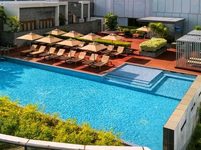 Radisson Blu Plaza Bangkok – Urban Luxury in the Heart of Sukhumvit