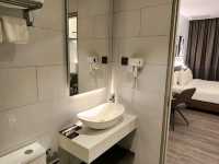 “Regatta Suites Kuching – Affordable Comfort Near the Heart of the City”