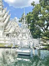 チェンライ観光で絶対に外せない！真っ白な絶景「ワット・ロンクン」へ行こう📸🌏