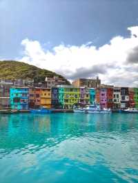 Ride Sharing to the Rainbow: Zhengbin Port Color Houses Adventure