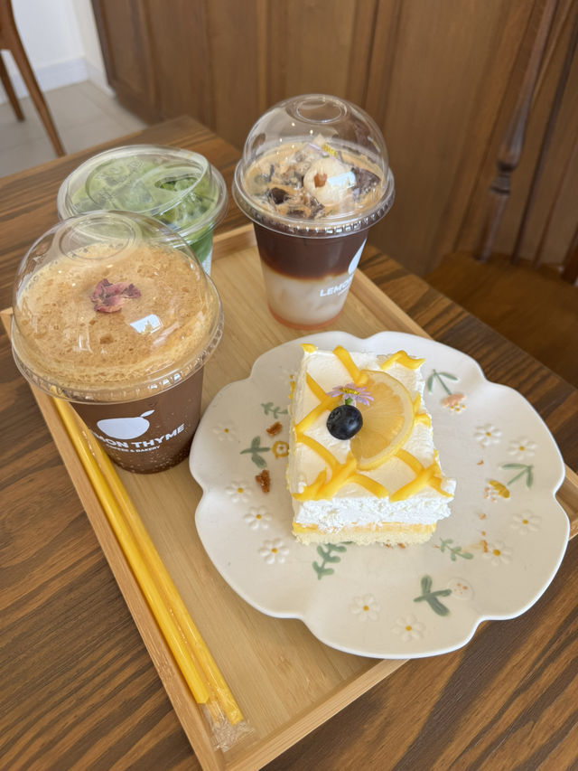 จิบกาแฟชมเขาอกทะลุ ชิลกว่านี้ไม่มีแล้ว