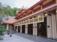 วัดลองเซิน เมืองญาจาง ประเทศเวียดนาม