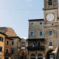 Central Italy's Hidden Gem: Cortona, Tuscany! 🇮🇹 hilltop town in Tuscany, Italy.