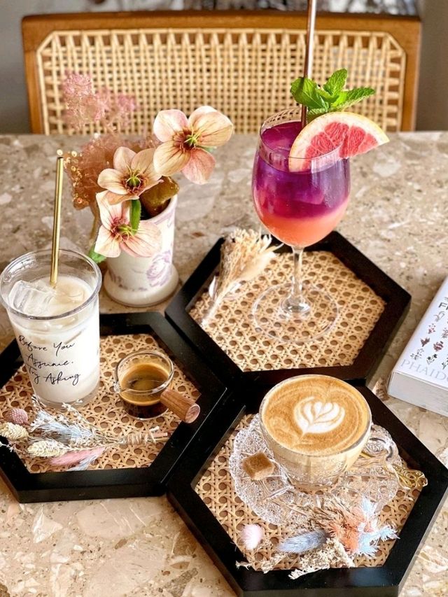Café De Nicole’s Flower Singapore