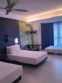 “Avillion Admiral Cove – Spacious Seaside Retreat with Charming Flaws”