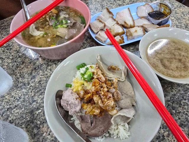 โกเบ๊นซ์ข้าวต้มแห้ง ภูเก็ต ร้านเด็ดชื่อดัง