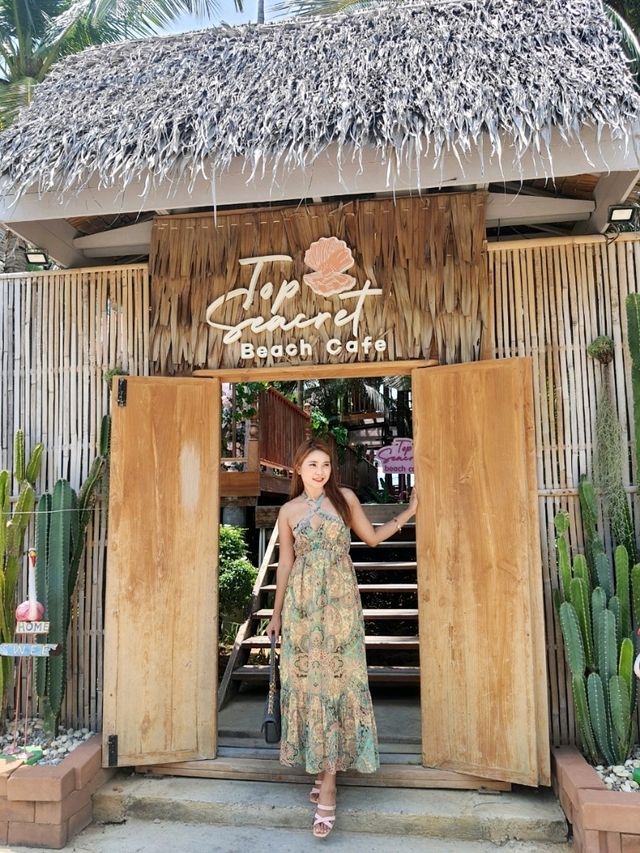 Top Seacret Beach Cafe หัวหิน