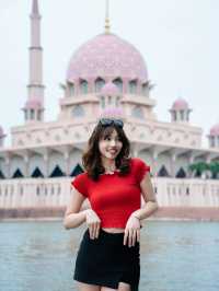 🇲🇾Pink Mosque (Masjid Putra) in Putrajaya,Kuala Lumpur, Malaysia
