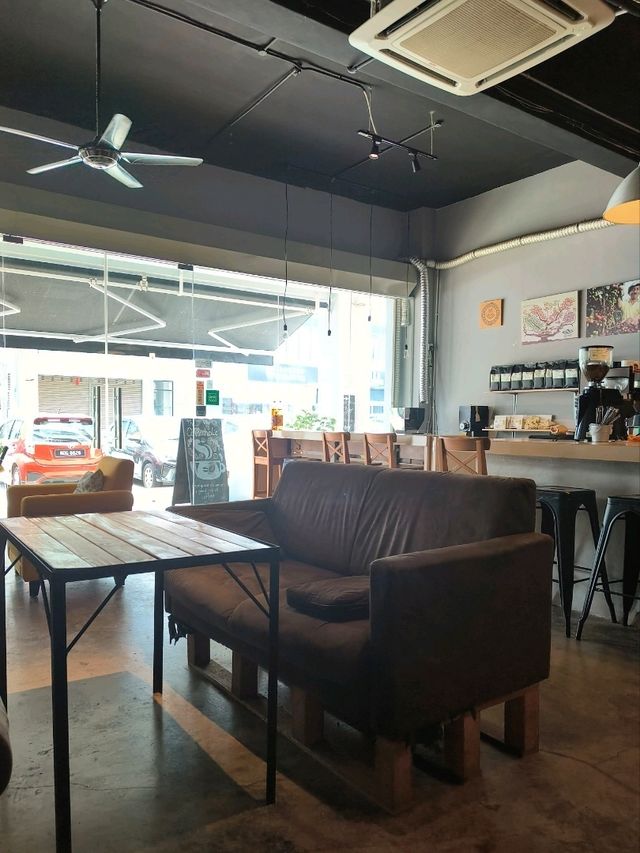 Sweet Treat Stop at Coffeeholic