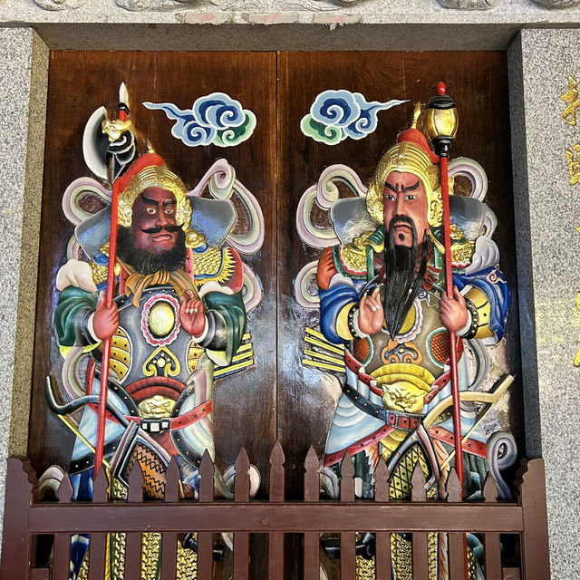 Spiritual Seaside Stroll: A Solo Trip to Zengcuo’an Mazu Temple
