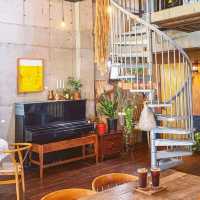 Dongbaek Cafe