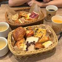 후쿠오카에서 빵을 무제한으로 먹을 수 있는🥖🍞 아침 빵뷔페