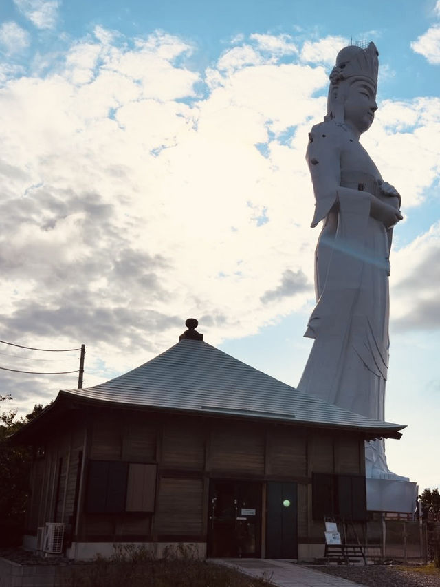 🌊 Solo Spiritual Journey: Tokyo-Wan Kannon in Futtsu City