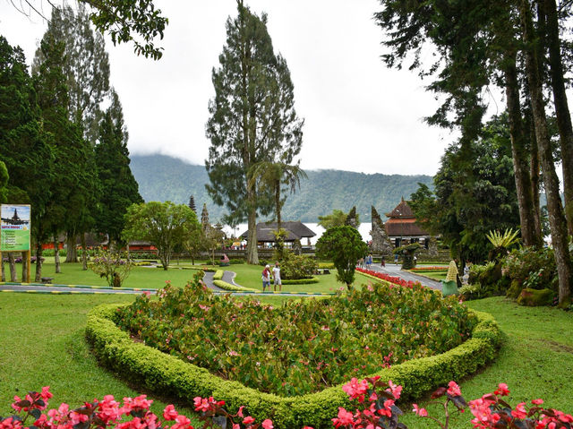 Pura Ulun Danu Bratan – A Serene Lake