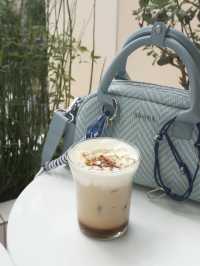 1986 Cafe & Stay