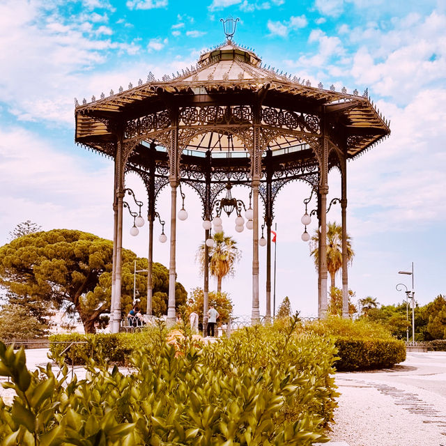 Solo Travel Guide: Catania, Sicily – Where Fire Meets Baroque** 🌋🏛️
