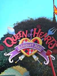 Dine in Wonderland in Queen of Hearts Banquet, Tokyo Disneyland