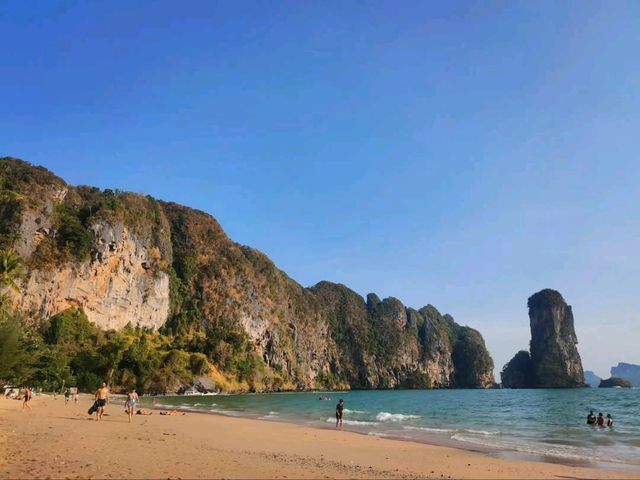 Secret Cove Vibes at Pai Plong Beach 
