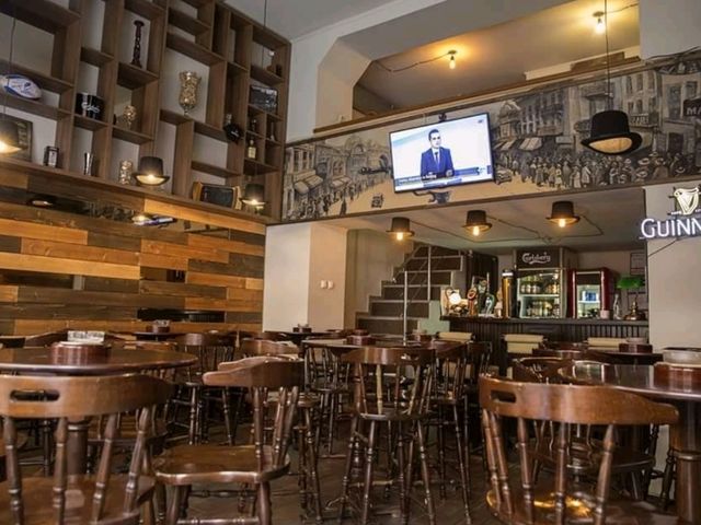Boulevard Pub