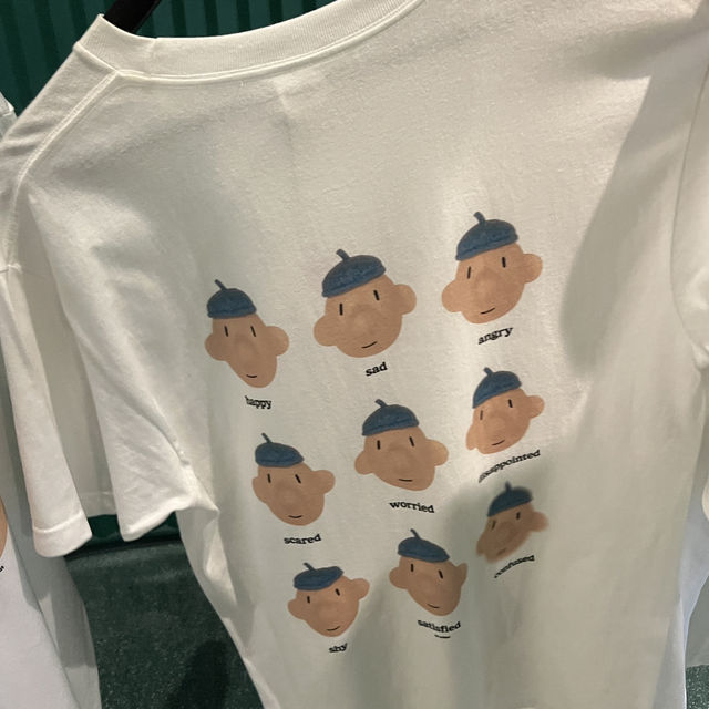 ☁️ 비 오는 날, 실내 데이트는 여기로! 더현대 패트와 매트 전시 🎨