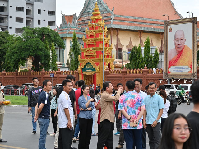 Wat Ounalon: Where The Mekong’s Murmur Meets A Thousand Mantras
