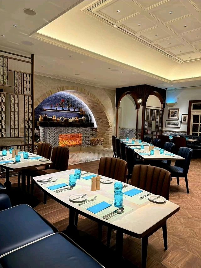 "Lisboa Bistro: A Flavorful Journey Through Portuguese-Macanese Delights!"
